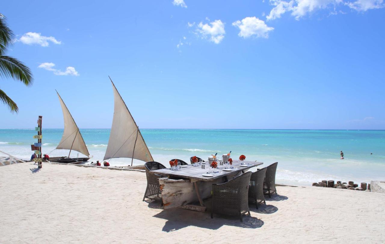 Sultan Sands Island & Hotel