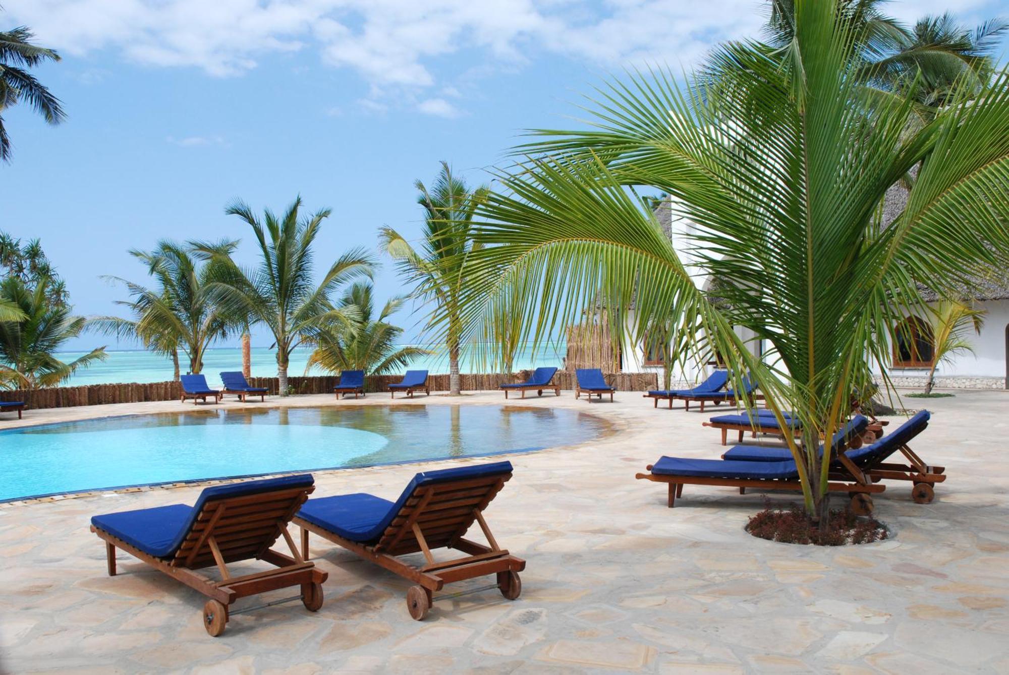 Sultan Sands Island & Hotel