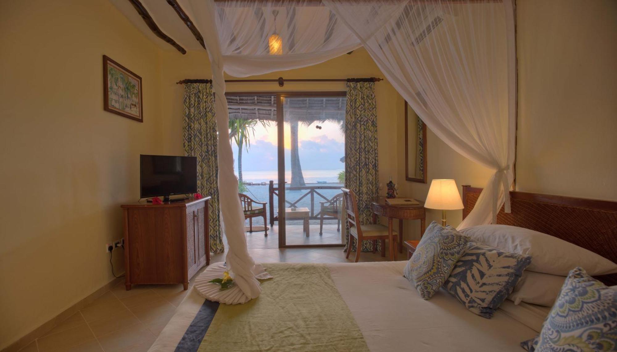 Sultan Sands Island & Hotel