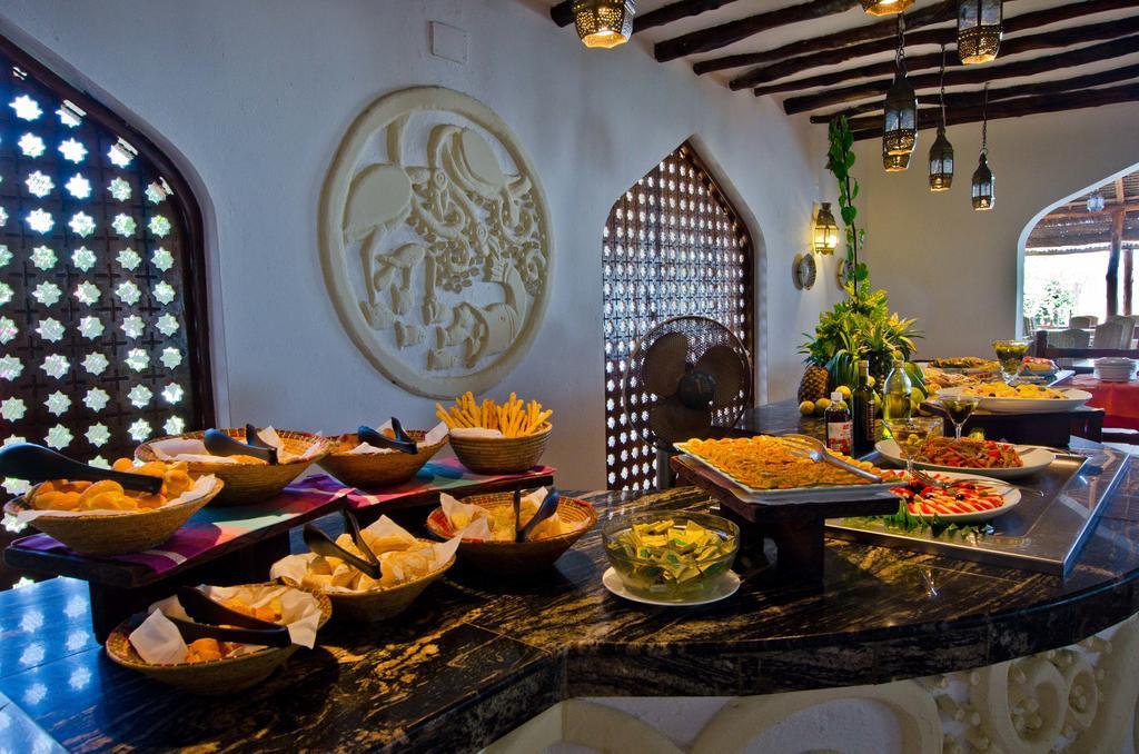 Sultan Sands Island & Hotel