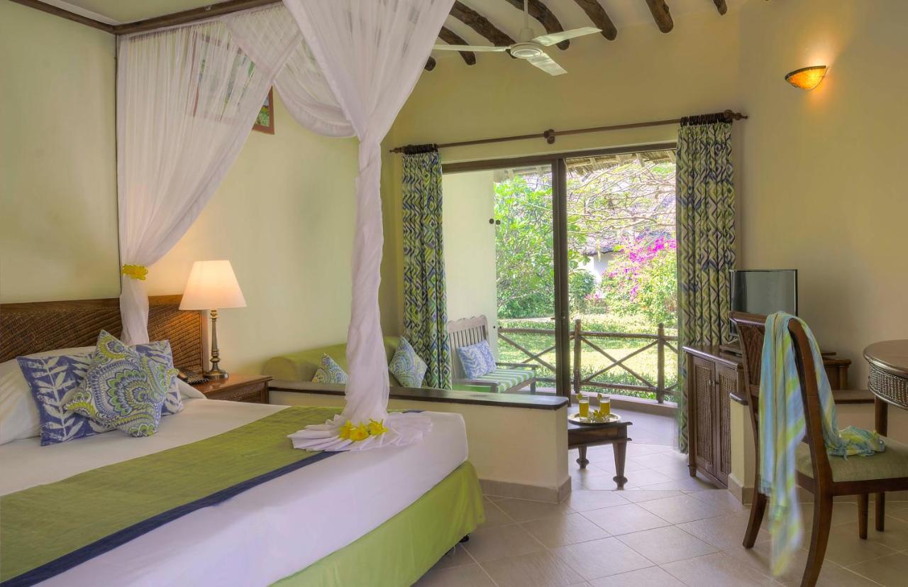 Sultan Sands Island & 4*